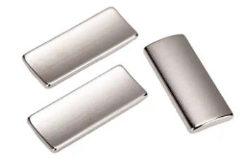 Dostosowany neodymowy magnes silnikowy Kształt łuku Magnesy NdFeB Powłoka epoksydowa