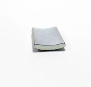 Arc NdFeB Magnesy trwałe o dużej mocy Magnesy neodymowe w turbinach wiatrowych