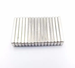 Magnesy neodymowe Magnesy prętowe N52 Taśma magnetyczna ziem rzadkich Dostosowane