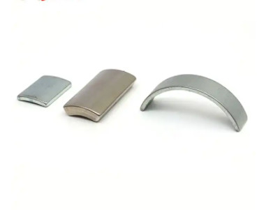 Super mocne spiekane niestandardowe magnesy neodymowe N50 N48 N52