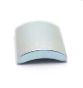 Kwadratowy blok magnesu neodymowego Powłoka Zn Rozmiar magnesu NdFeB Dostosowany