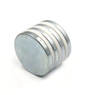 N52 Spiekane magnesy NdFeB Dostosowane magnesy neodymowe Okrągłe magnesy