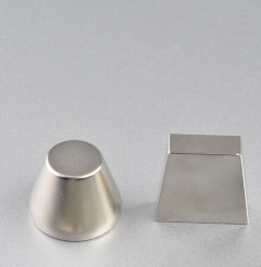 Silne spiekane magnesy NdFeb Magnesy neodymowo-żelazowo-borowe ziem rzadkich