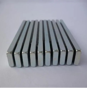 Niestandardowe magnesy neodymowe Magnesy ziem rzadkich Zn Powłoka Stały magnes metalowy