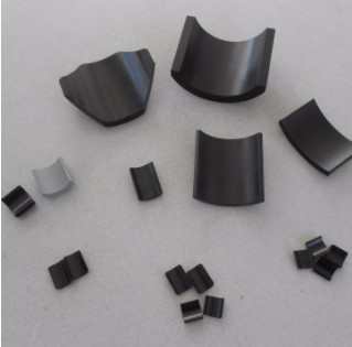 Rozmiar Niestandardowe magnesy neodymowe Blok N40 N42 N45 N48 N50 N52