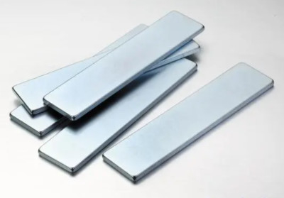 Dostosowane magnesy trwałe NdFeB Przemysłowe magnesy neodymowe z powłoką Zn